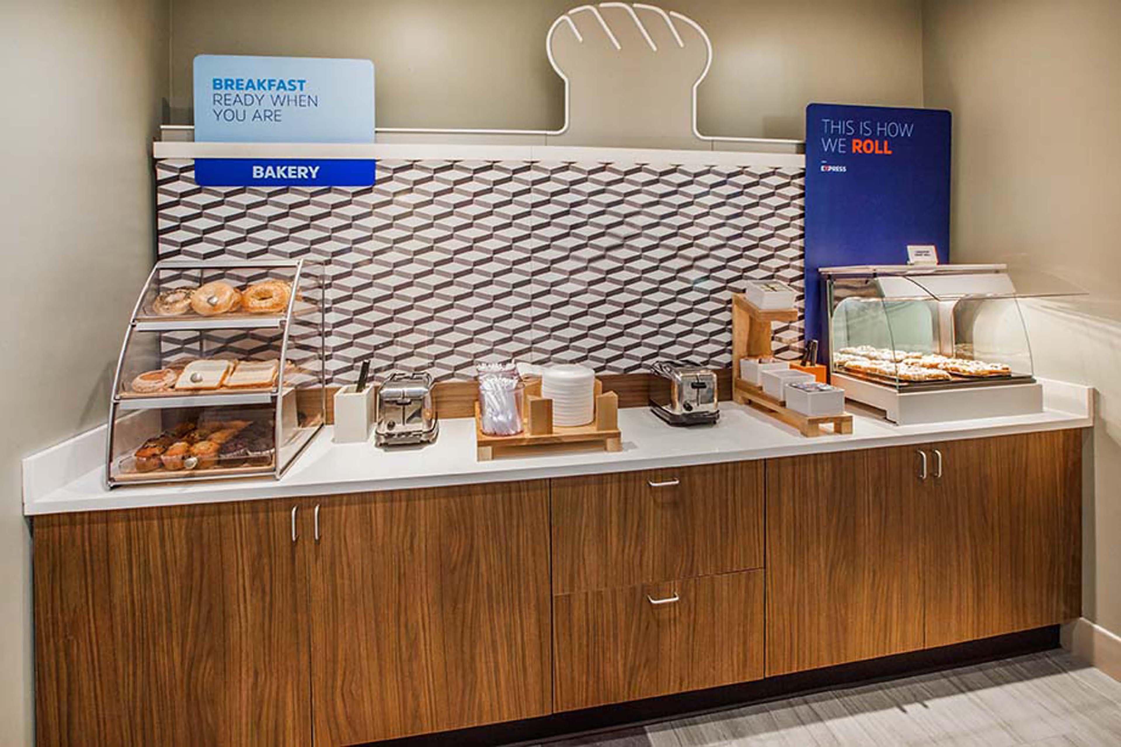 Holiday Inn Express Williamsburg By Ihg Zewnętrze zdjęcie